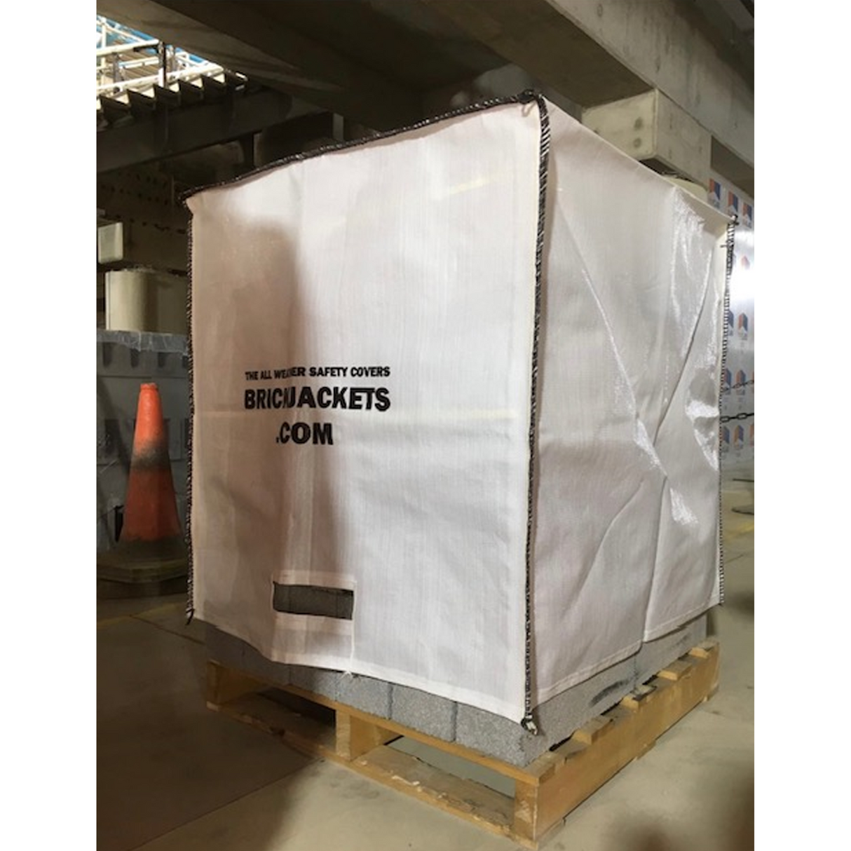 Brick Jacket Heavy Duty Coated Cover - 100 x 100 x 105cm c/w 20 x 60cm Hemmed Handles - White