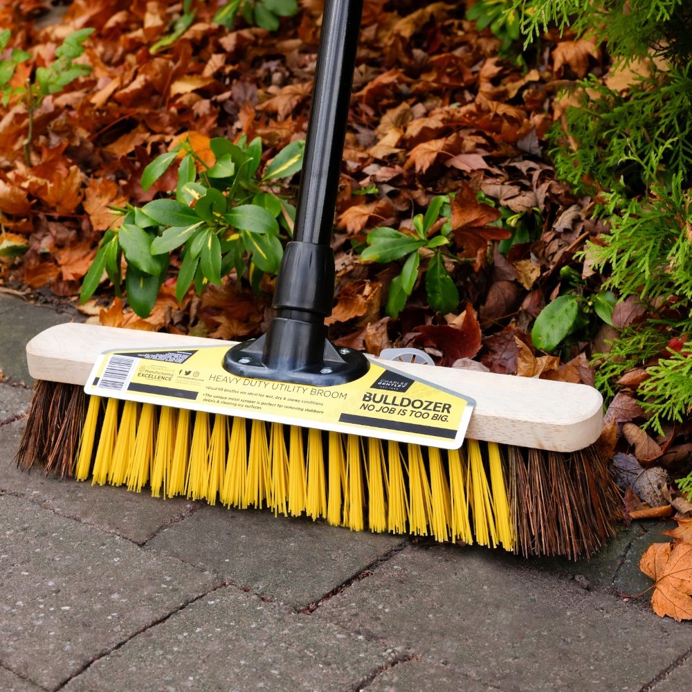 Bulldozer Heavy Duty Utility Broom Complete with Handle - 15"